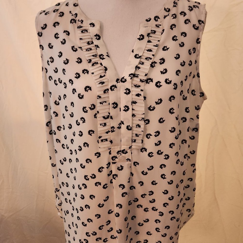 Talbots White with Black floral sleeveless tunic, size X